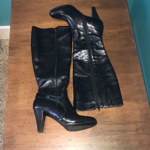 High heel boots